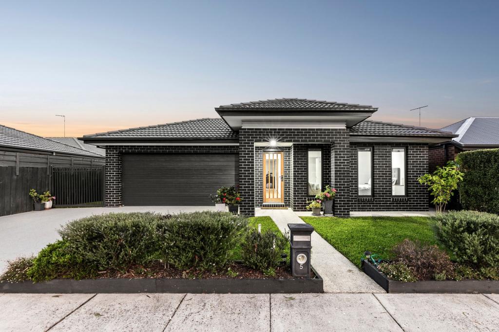 5 Bridgewater Cct, Armstrong Creek, VIC 3217