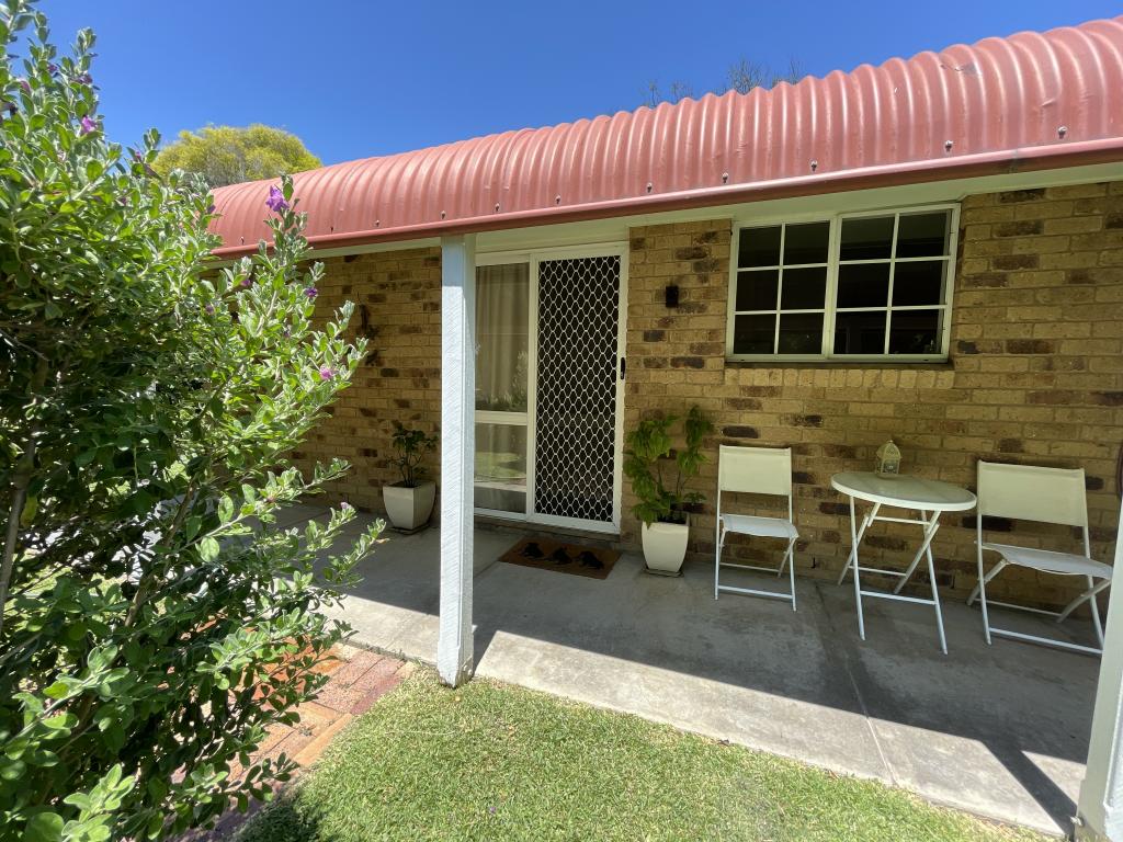 90 Pfingst St, Goondiwindi, QLD 4390