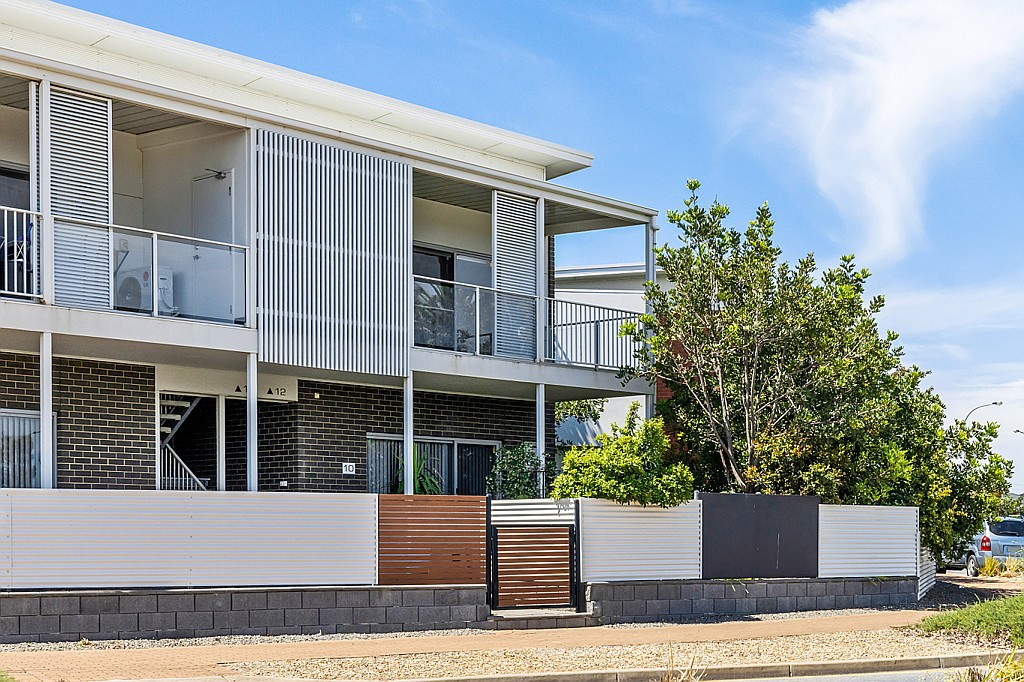 9/8 Trunnel Ct, Seaford Meadows, SA 5169