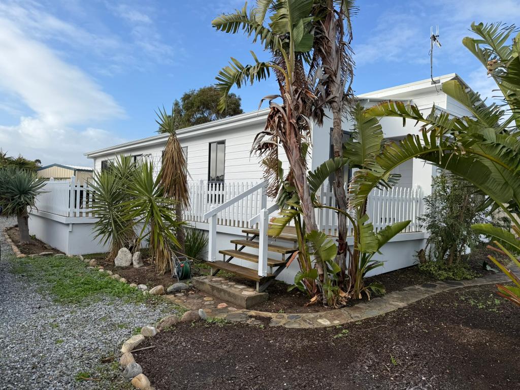 10 Resolute Ave, Normanville, SA 5204