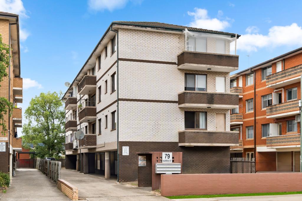 2/79 HARRIS ST, FAIRFIELD, NSW 2165