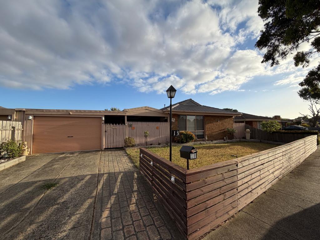 13 Marnie Dr, Cranbourne West, VIC 3977