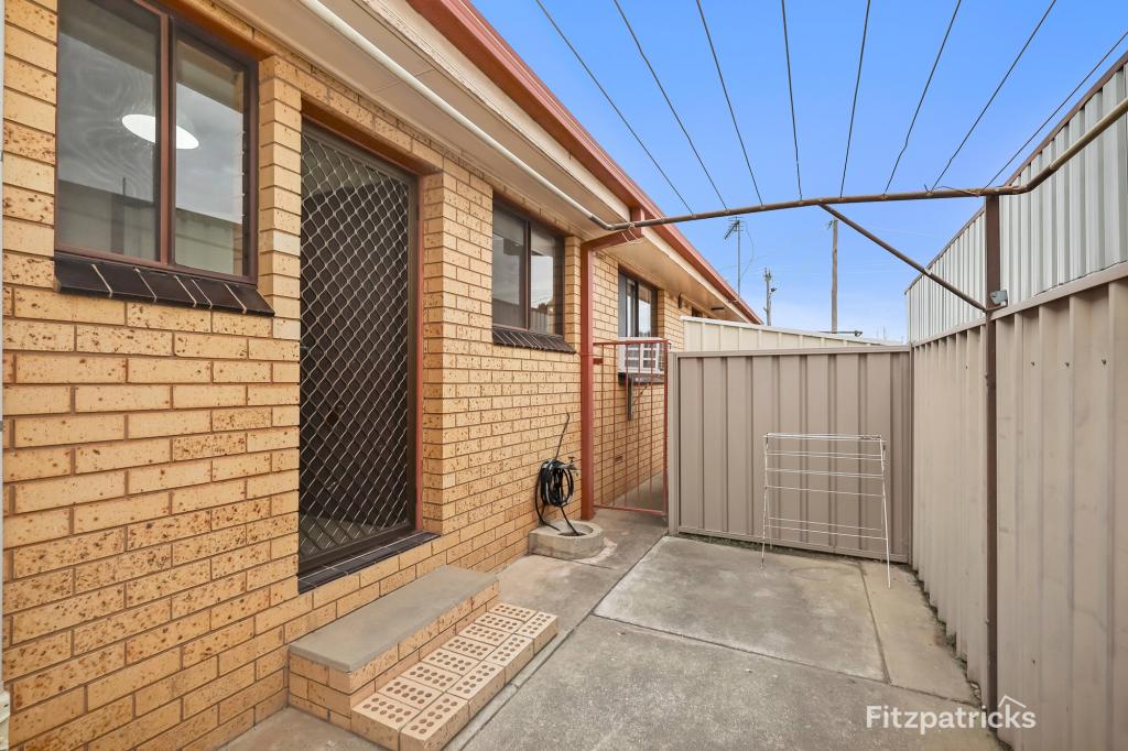 2/243 KINCAID ST, WAGGA WAGGA, NSW 2650