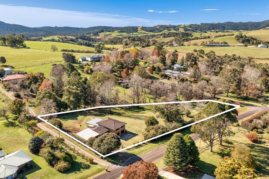 1 Tamarind Ave, Dorrigo, NSW 2453