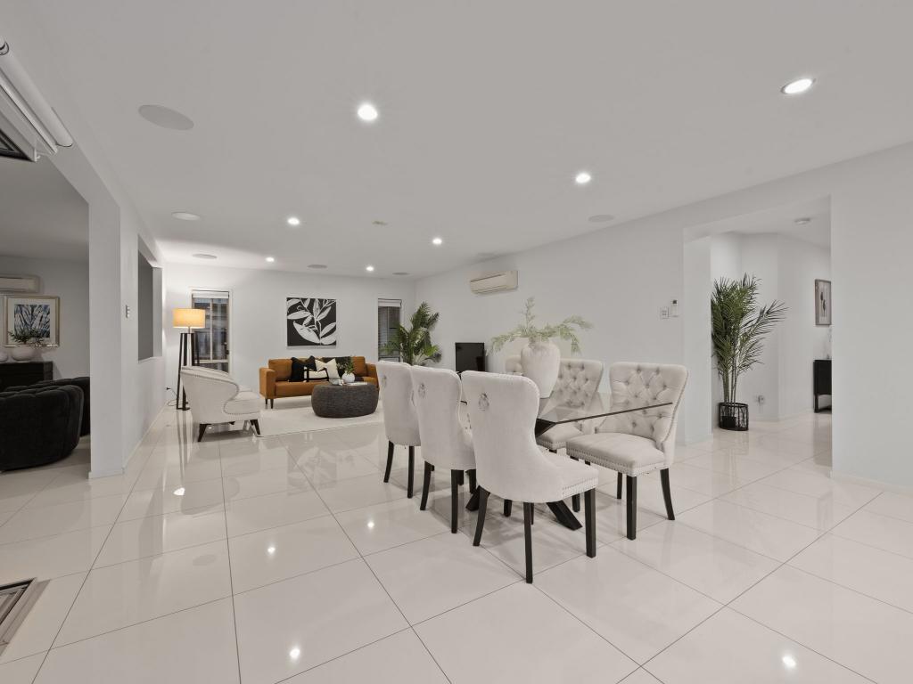 11 Rush Dr, Augustine Heights, QLD 4300