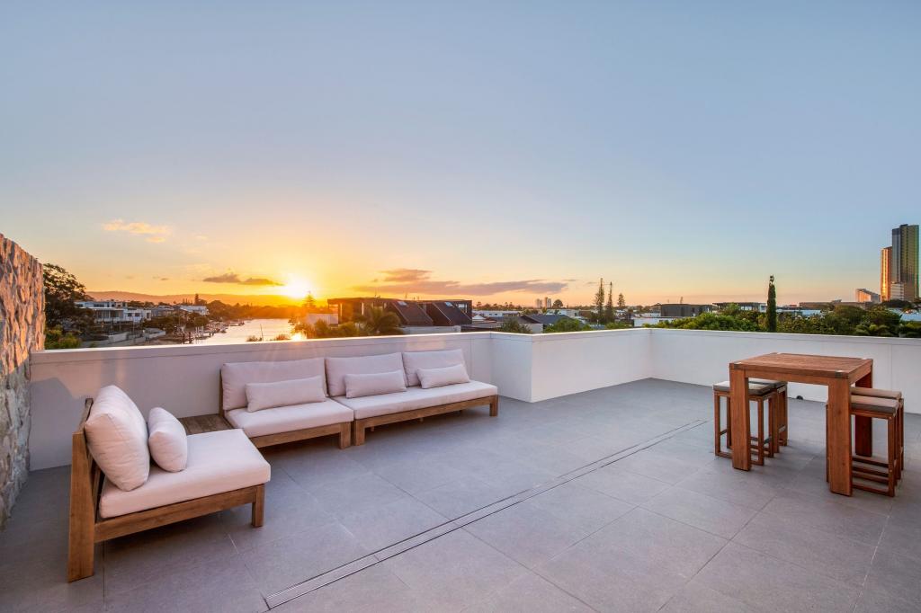 1/27 Avanti St, Mermaid Waters, QLD 4218