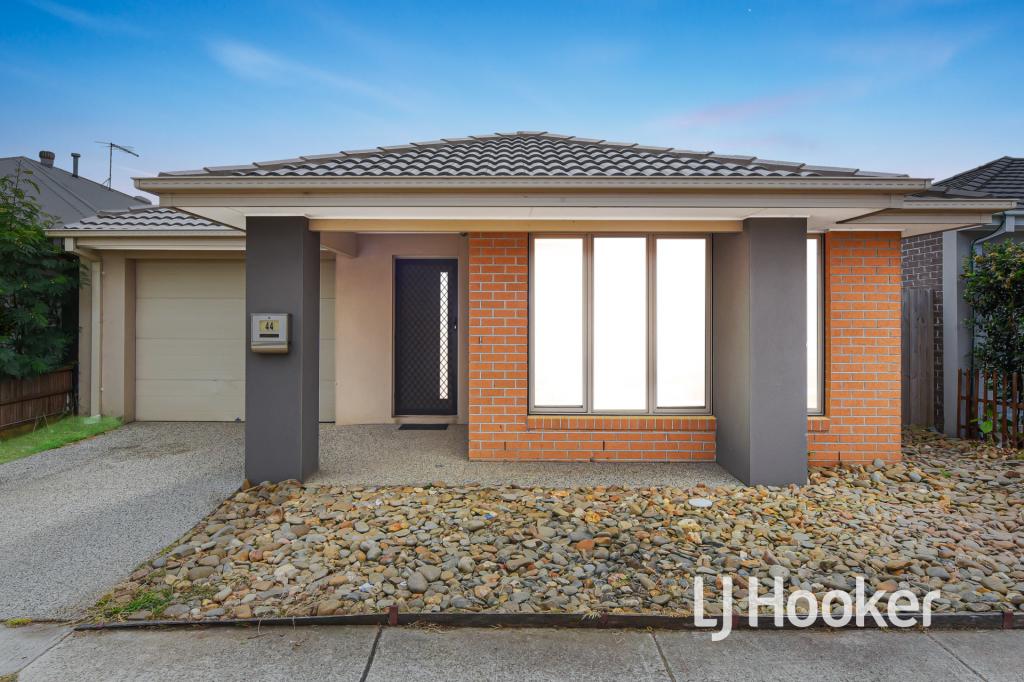 44 Scotland Cct, Cranbourne West, VIC 3977