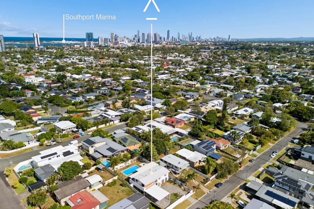 17 Rodlan Pde, Labrador, QLD 4215