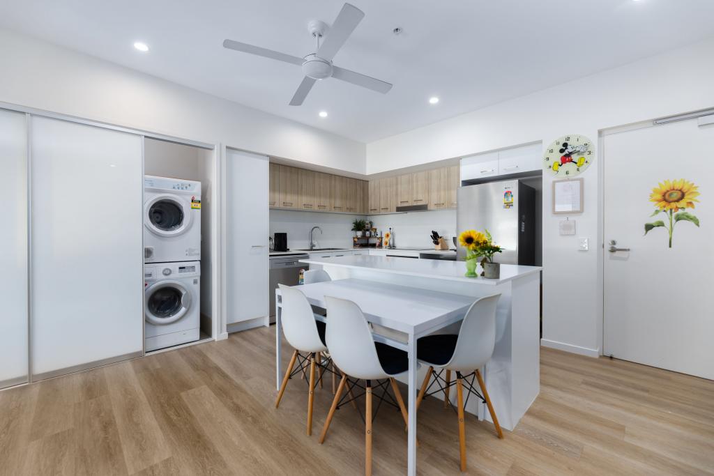 204/5 SPRING ST, SIPPY DOWNS, QLD 4556
