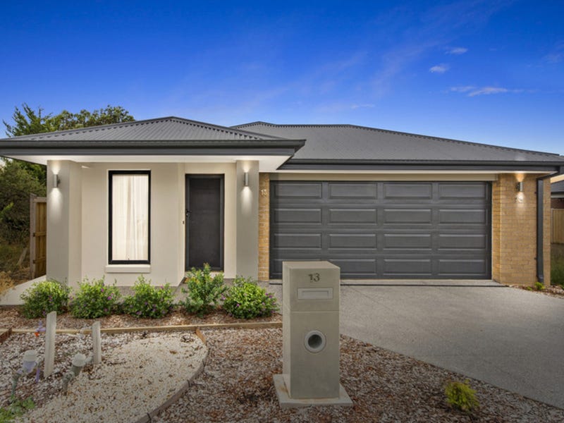 13 Sanctuary Bvd, Armstrong Creek, VIC 3217
