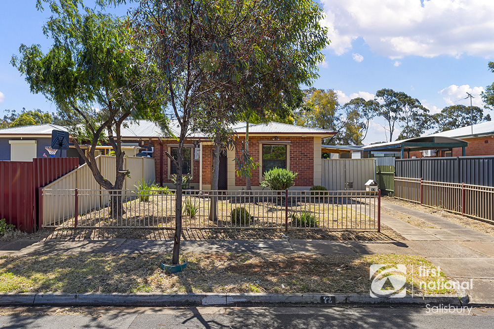 13 Massey St, Salisbury North, SA 5108