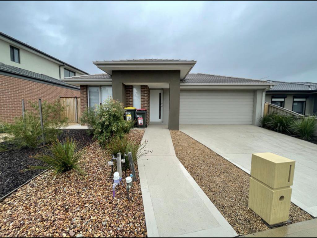 9 Middle Way, Mickleham, VIC 3064