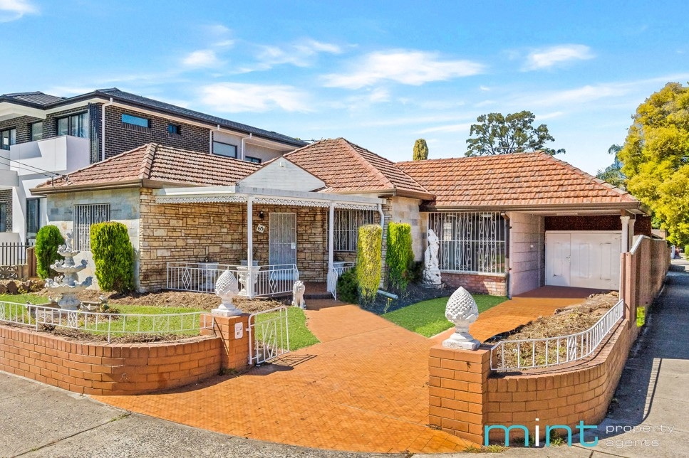 63 Linthorn Ave, Croydon Park, NSW 2133