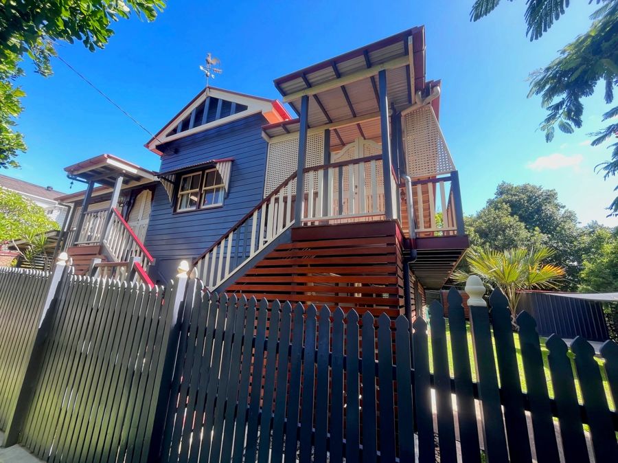 18 Laurel St, Highgate Hill, QLD 4101