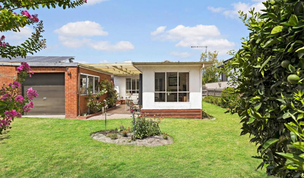 17 Liberator St, Ashburton, VIC 3147