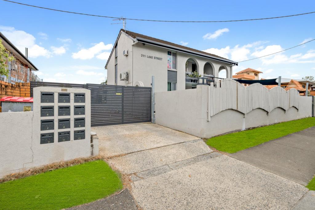 12/211 Lake St, Cairns North, QLD 4870