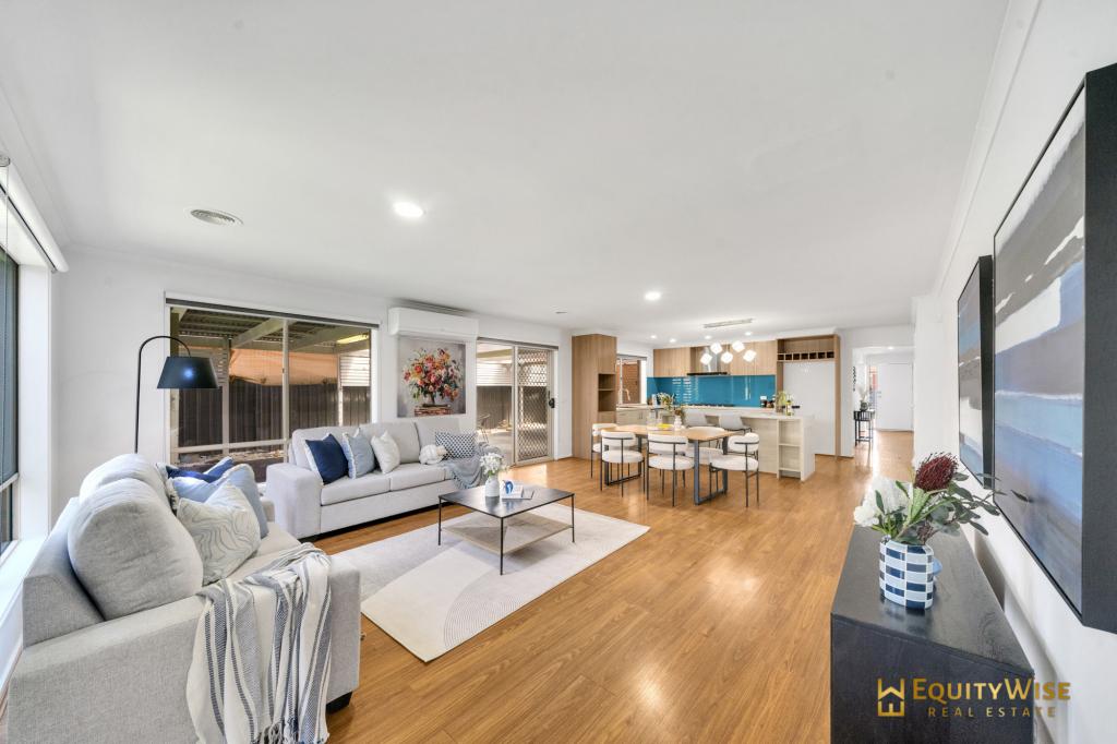 22 Silver Gum St, Manor Lakes, VIC 3024