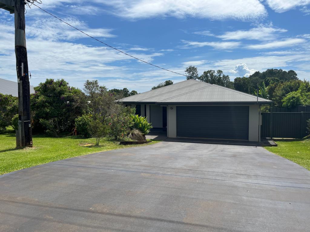 8 Brown St, Malanda, QLD 4885