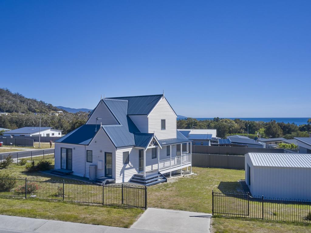 7 Wallace Ave, Bicheno, TAS 7215