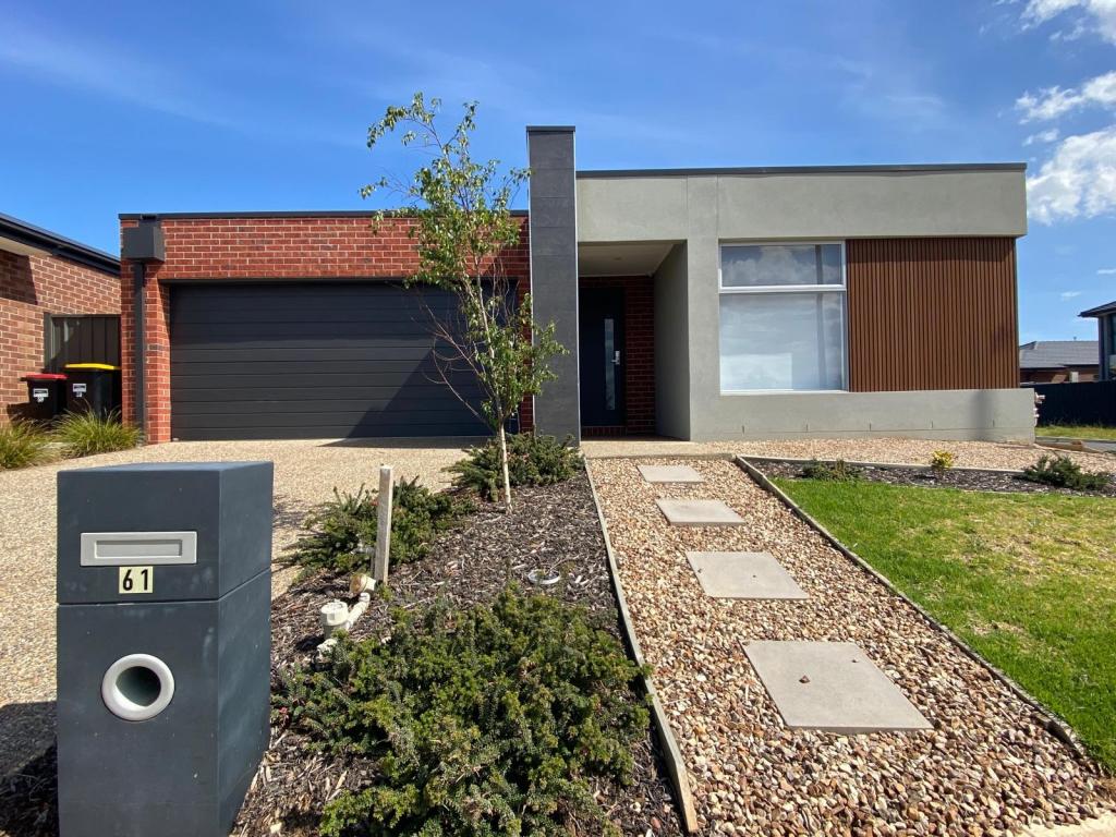 61 BRAY ST, DEANSIDE, VIC 3336