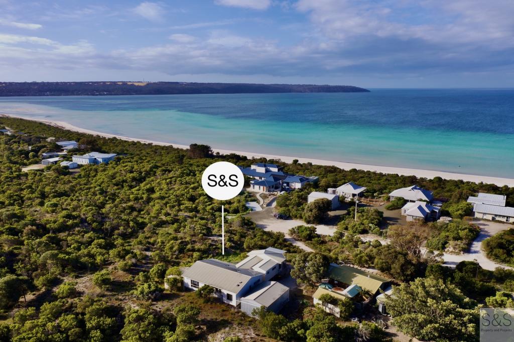 25 Flinders Gr, Island Beach, SA 5222