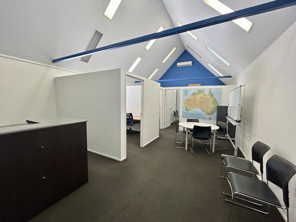 Shop 17/2-4 Stanton Rd, Smithfield, QLD 4878