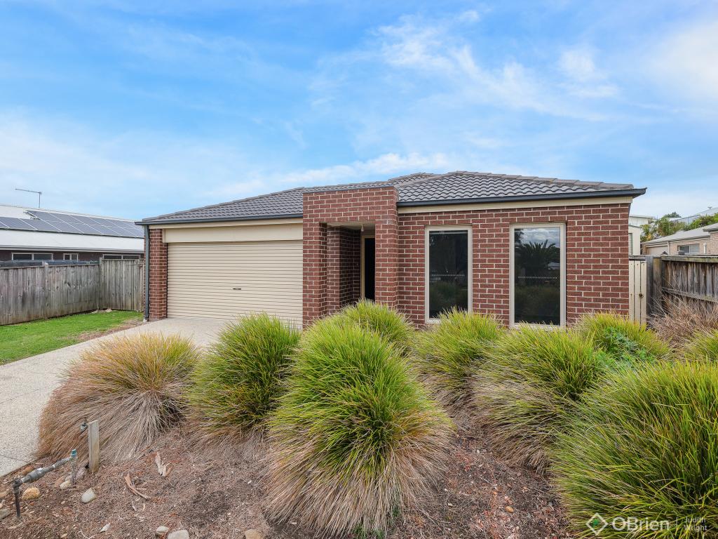 9 Boobook Gr, Cowes, VIC 3922