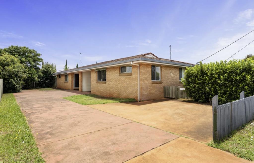 2/501 Stenner St, Harristown, QLD 4350