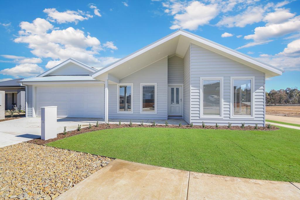 13 Bradford Dr, Thurgoona, NSW 2640