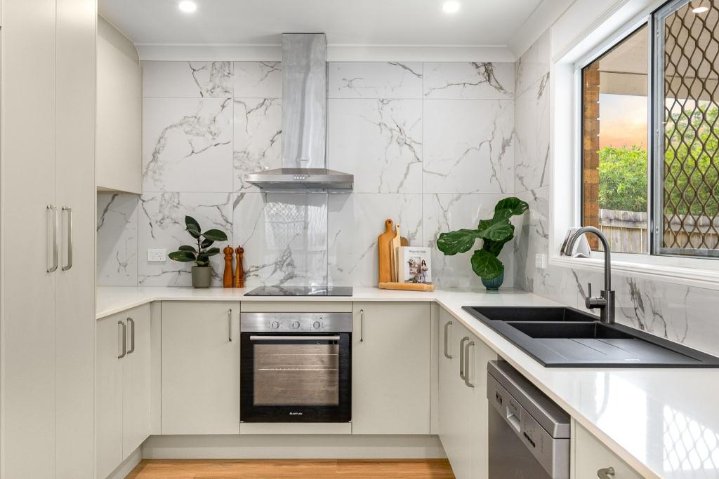 12 Spurway St, Heritage Park, QLD 4118