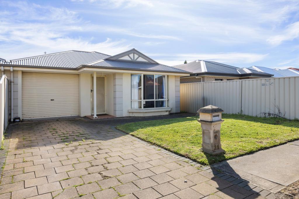 21 Scott Ave, Clovelly Park, SA 5042