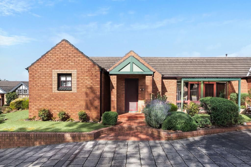 1/1-11 Tasman Ave, Strathmore Heights, VIC 3041
