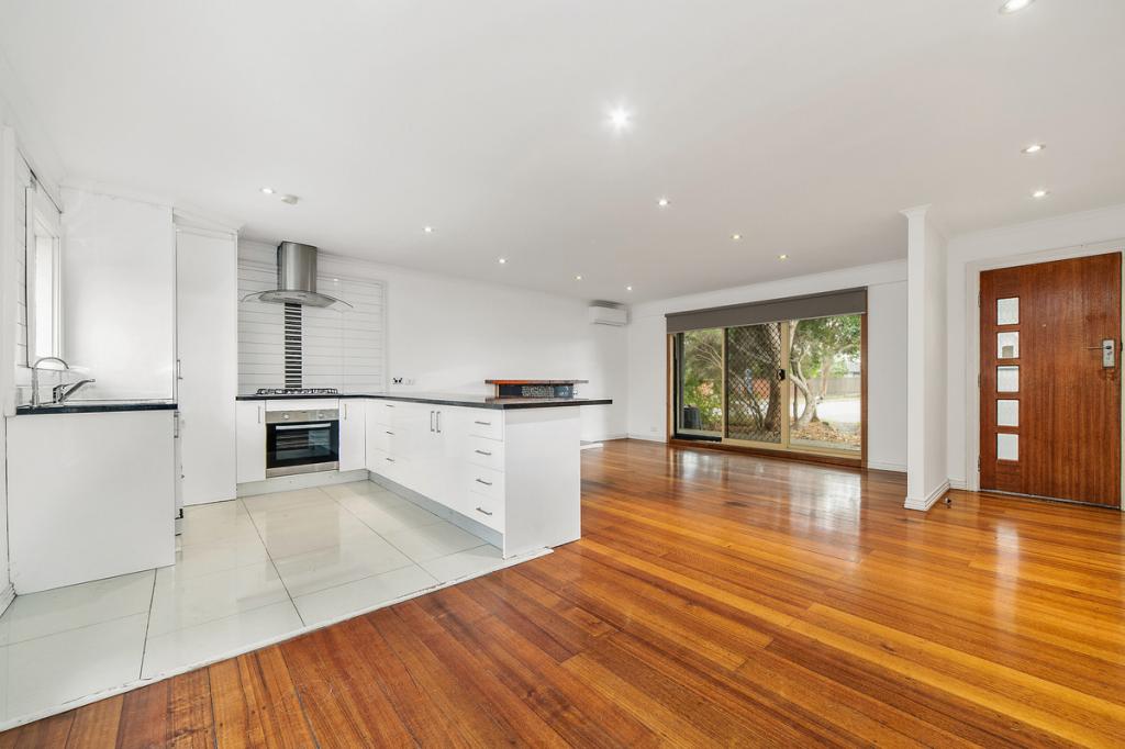 16 Portland Pde, Seaford, VIC 3198