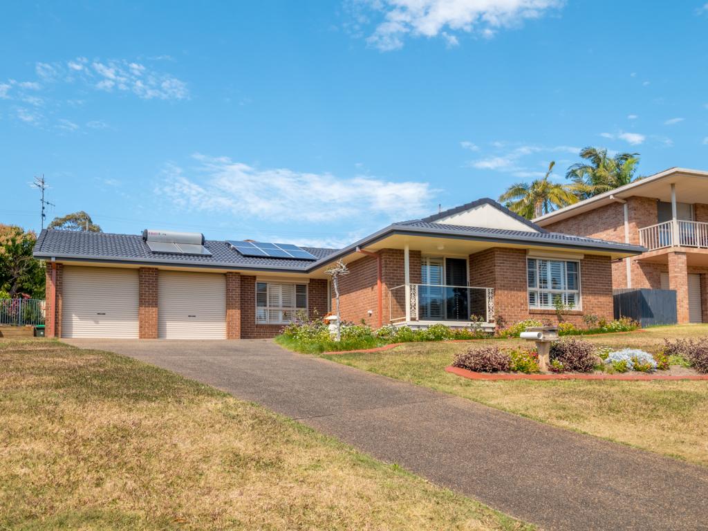 6 Spindrift Row, Port Macquarie, NSW 2444
