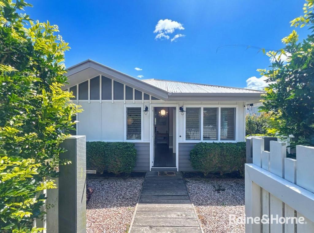 37 TEWANTIN RD, COOROY, QLD 4563