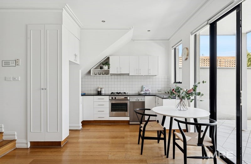 2/14 Launder St, Hawthorn, VIC 3122