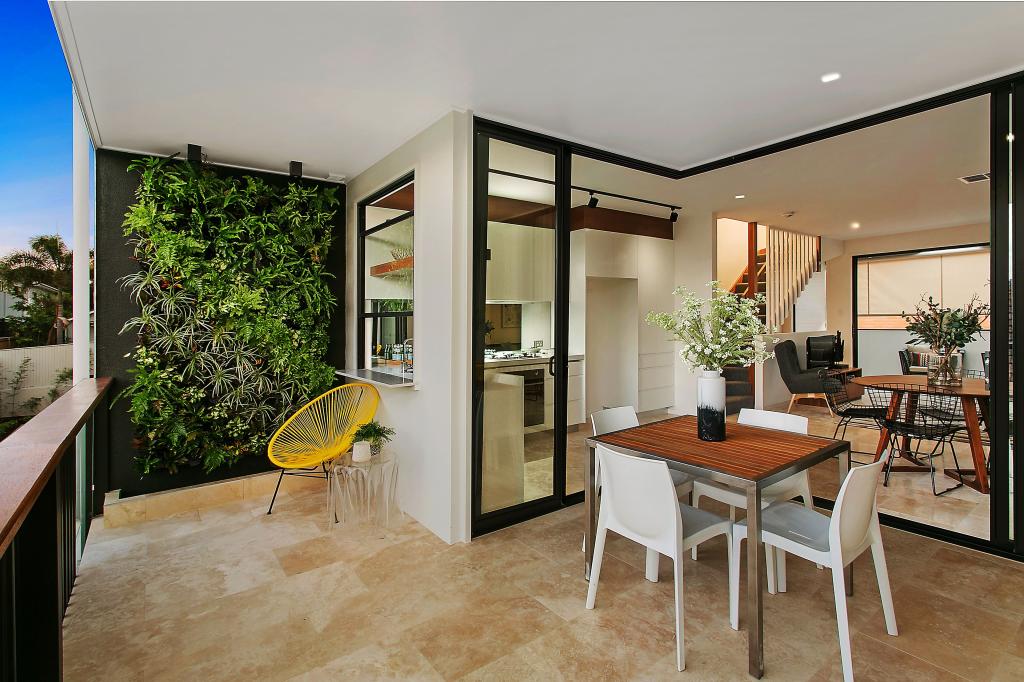 2/44 Stevens St, Yeronga, QLD 4104