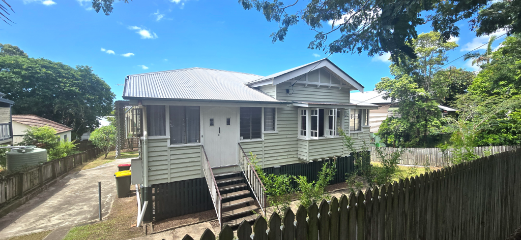 23 Headfort St, Greenslopes, QLD 4120