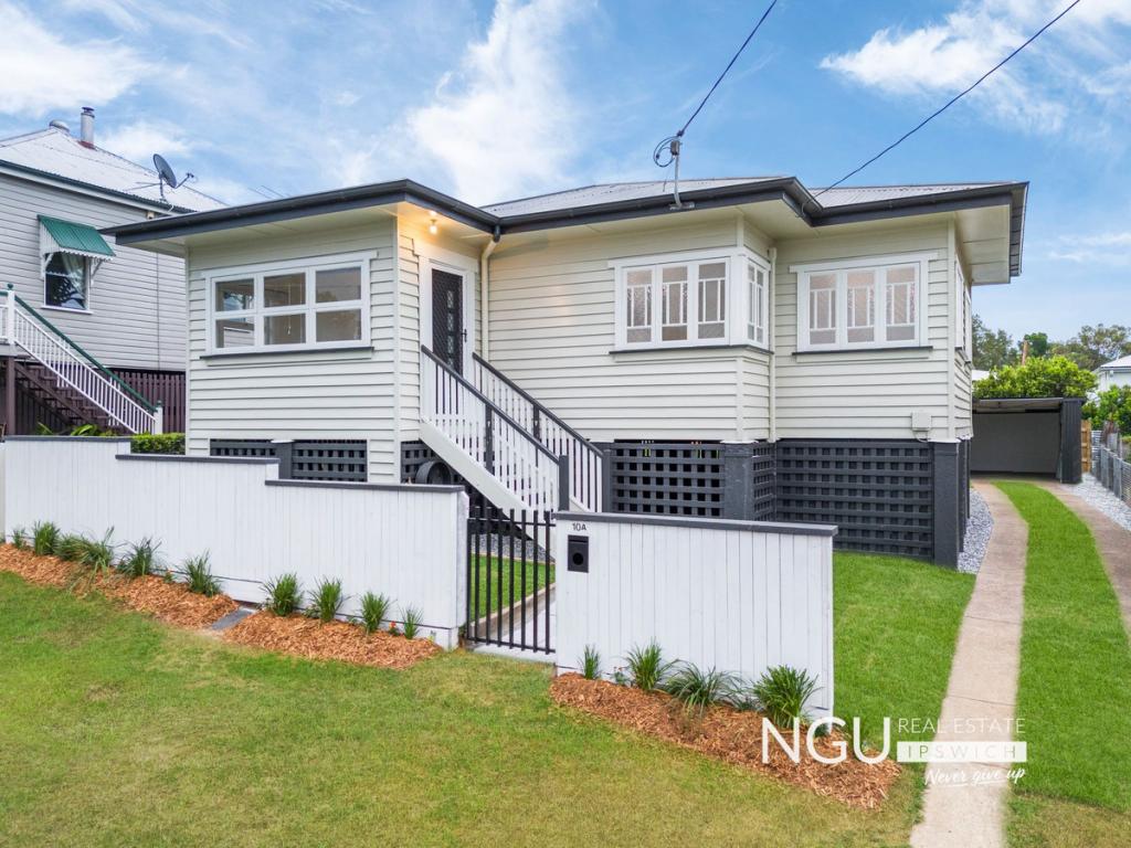 10A MARTIN ST, WOODEND, QLD 4305