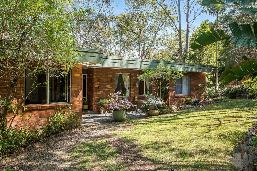 5 Bateson Rd, Mount Nebo, QLD 4520