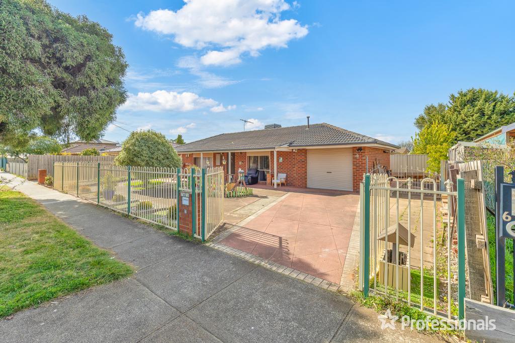 1/70 Coburns Rd, Melton South, VIC 3338