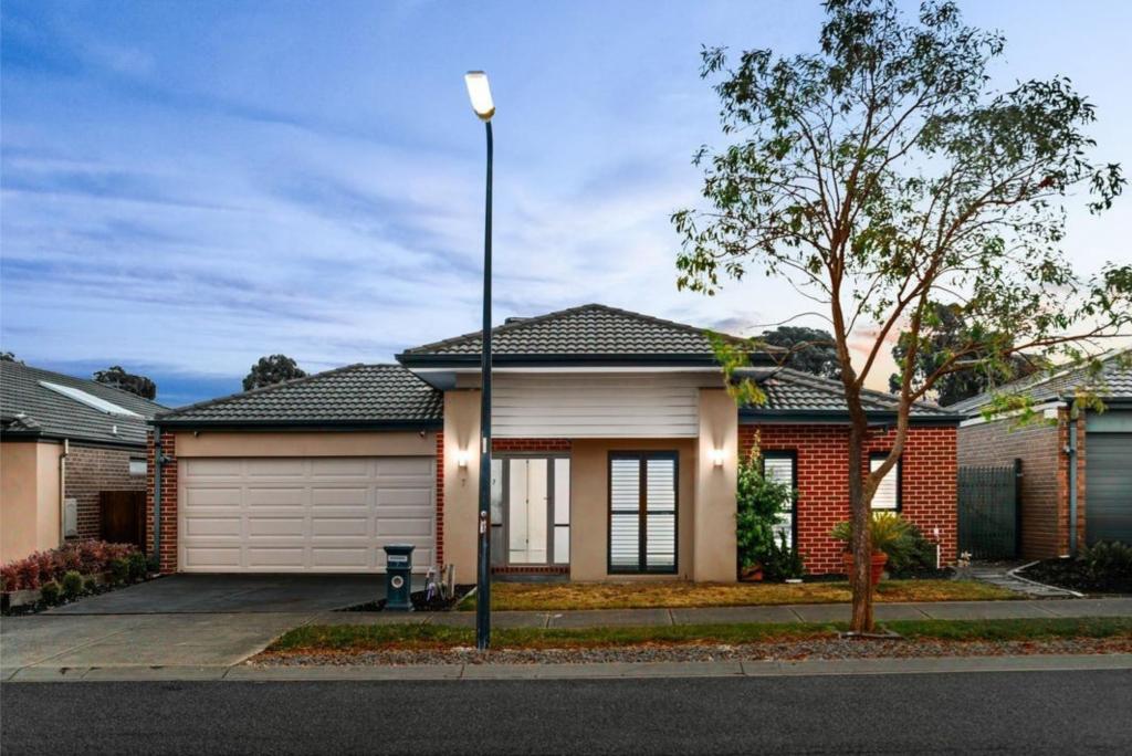 7 Scotney Rd, Craigieburn, VIC 3064