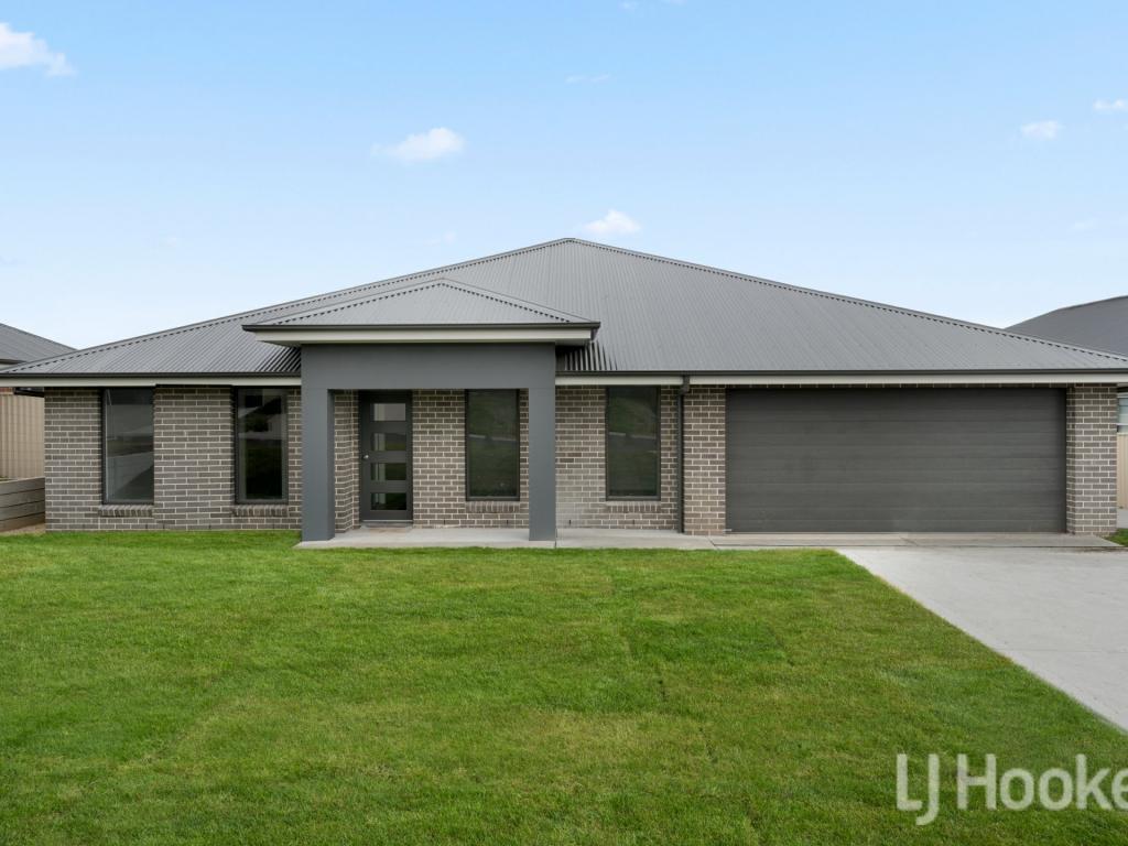 11b Ignatius Pl, Kelso, NSW 2795