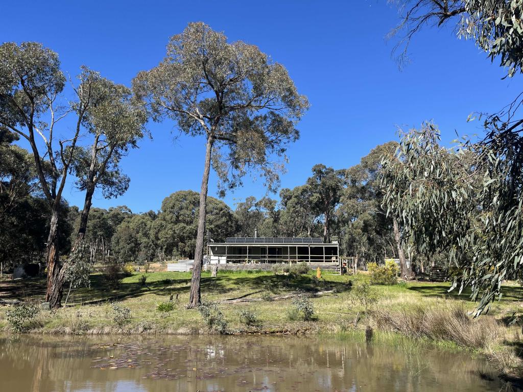 76 Cricks Rd, Raglan, VIC 3373