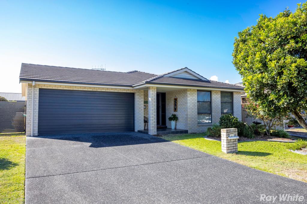 24 Massie Cres, Tuncurry, NSW 2428