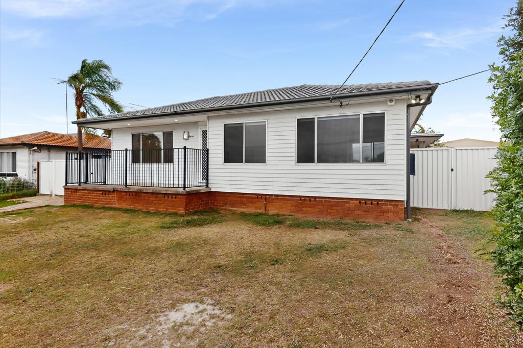 11 VALMA PL, COLYTON, NSW 2760