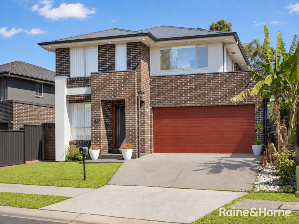 5 Crowley Bvd, Claymore, NSW 2559