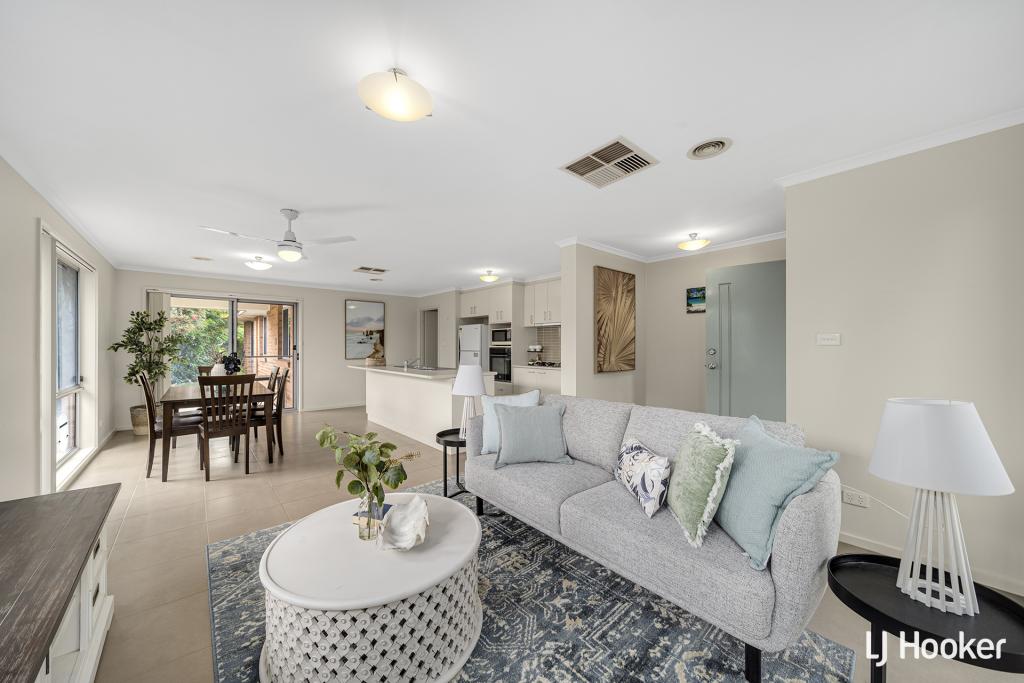 10 Eric De Salis St, Macgregor, ACT 2615