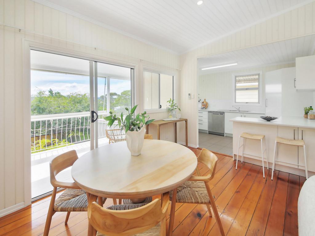 10 Cairns St, Red Hill, QLD 4059