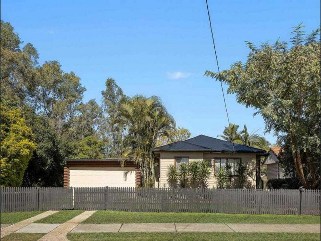 7 Harry St, Bellbird Park, QLD 4300